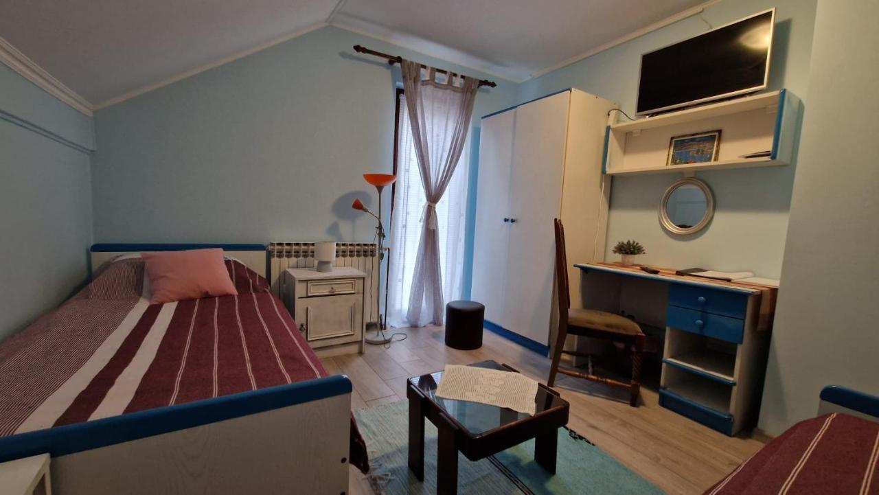 Room "Iva" Josipdol Exterior foto